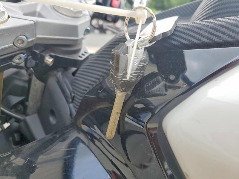 64083126 :رقم المزاد ، LCEPESLA9R6021374 vin ، 2024 Cf Moto 450ss مزاد بيع