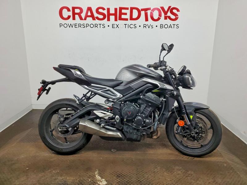 65129686 :رقم المزاد ، SMTA604S6RTBL7376 vin ، 2024 Triumph Motorcycle Street Triple مزاد بيع