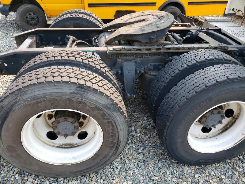 Продаж на аукціоні авто 2000 Freightliner Conventional, vin: 1FUYDDYB5YPB50575, номер лоту: 63424426