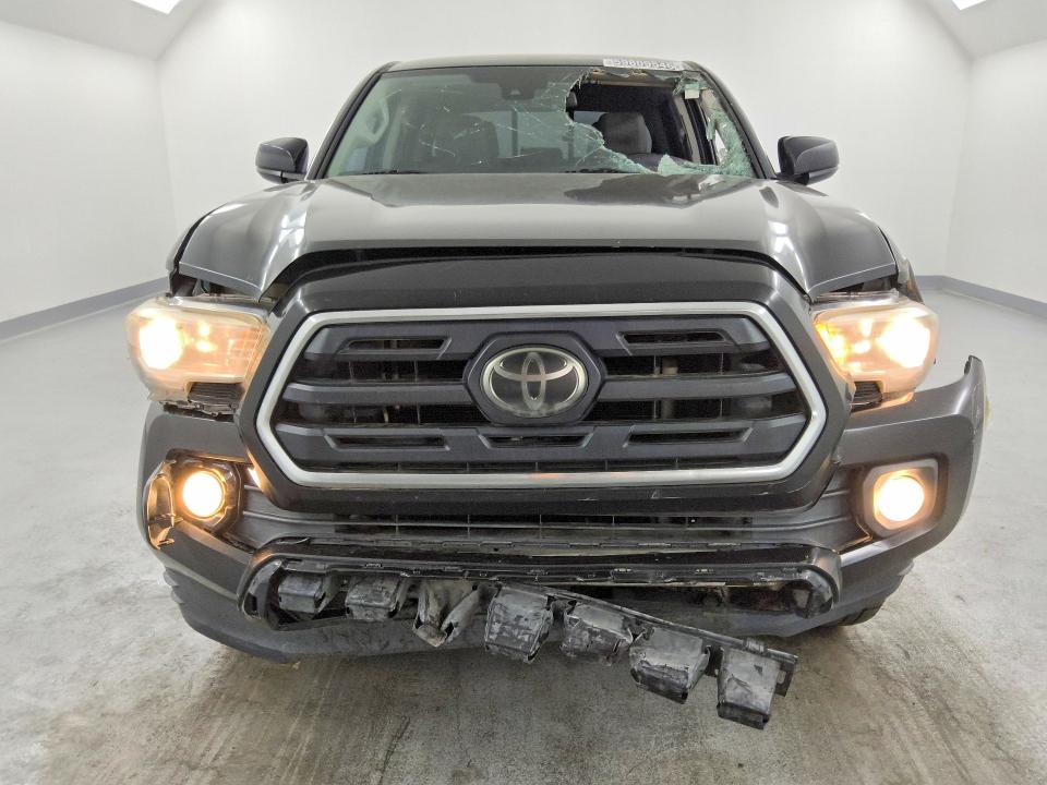 2018 Toyota Tacoma მანქანა იყიდება აუქციონზე, vin: 5TFAX5GN4JX129124, აუქციონის ნომერი: 59809546