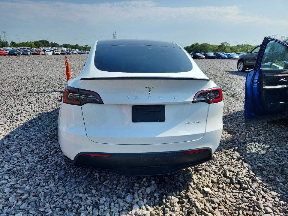 2023 Tesla Model Y მანქანა იყიდება აუქციონზე, vin: 7SAYGDEEXPA028300, აუქციონის ნომერი: 63917766