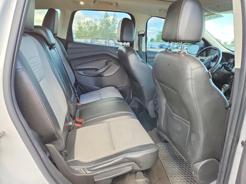 63548956 :رقم المزاد ، 1FMCU9J98HUE78654 vin ، 2017 Ford Escape مزاد بيع