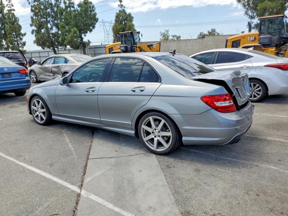 64605066 :رقم المزاد ، WDDGF4HB9DA860706 vin ، 2013 Mercedes-benz C مزاد بيع