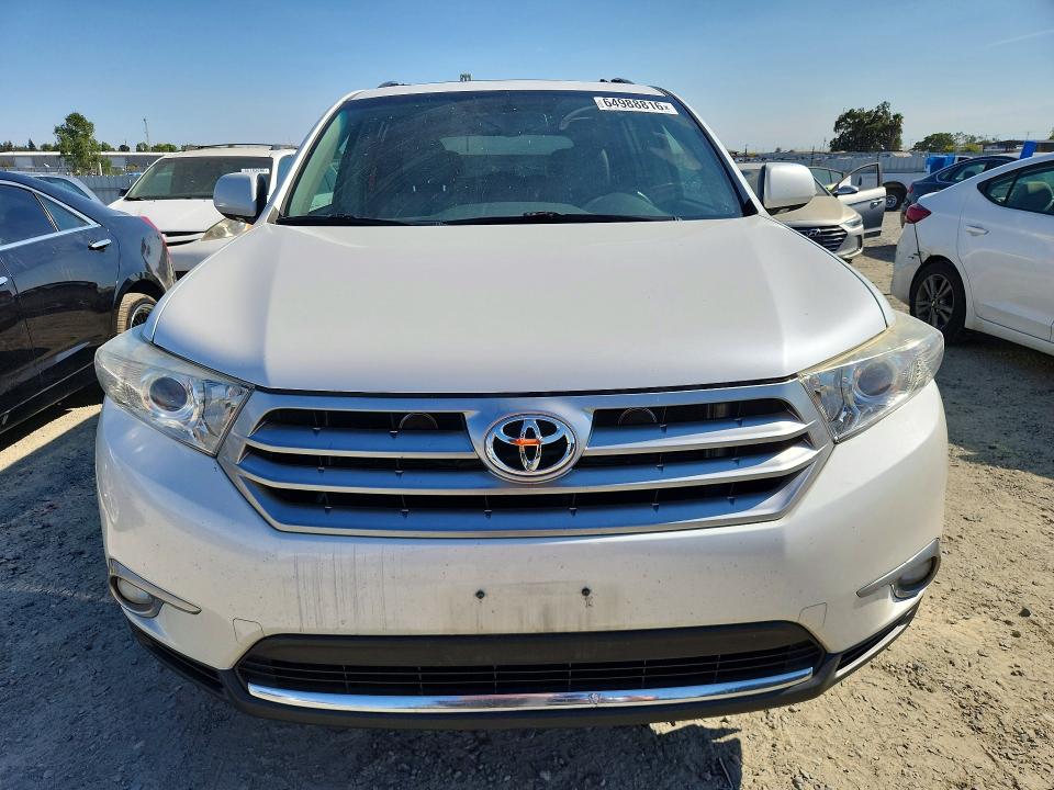 64988816 :رقم المزاد ، 5TDDK3EH9DS221935 vin ، 2013 Toyota Highlander مزاد بيع