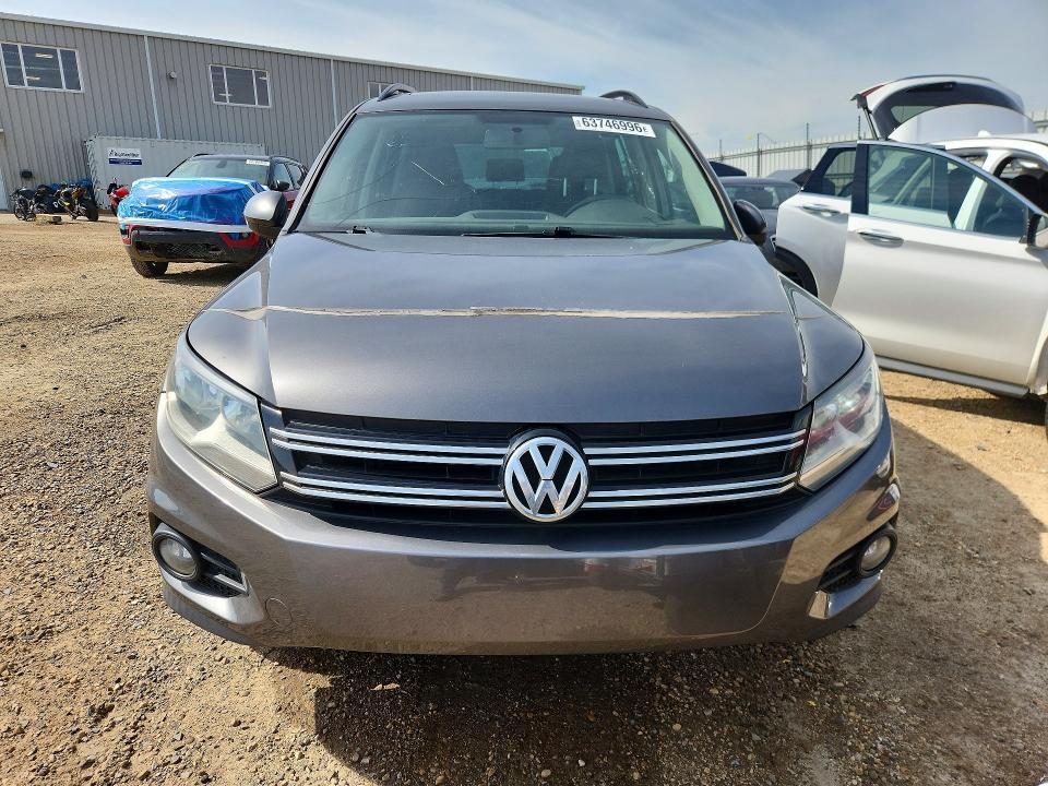 63746996 :رقم المزاد ، WVGJV3AX6EW609659 vin ، 2014 Volkswagen Tiguan مزاد بيع