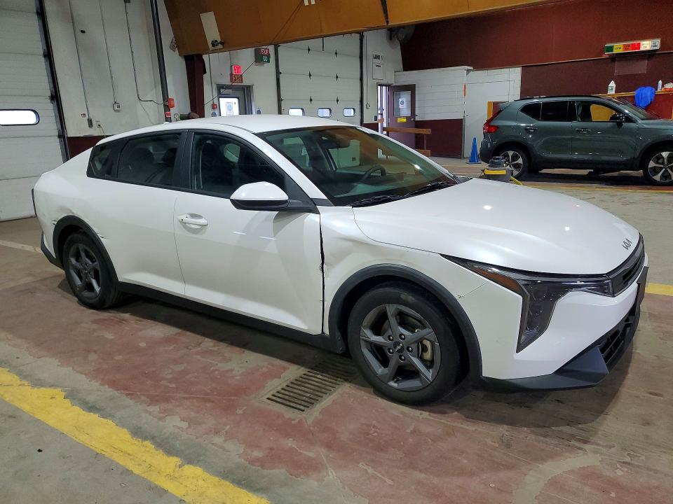 64394196 :رقم المزاد ، 3KPFT4DE9SE111316 vin ، 2025 Kia K4 مزاد بيع