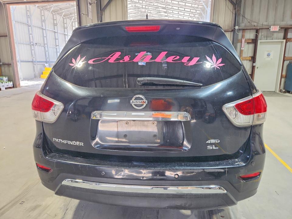67189126 :رقم المزاد ، 5N1AR2MM6EC633977 vin ، 2014 Nissan Pathfinder مزاد بيع