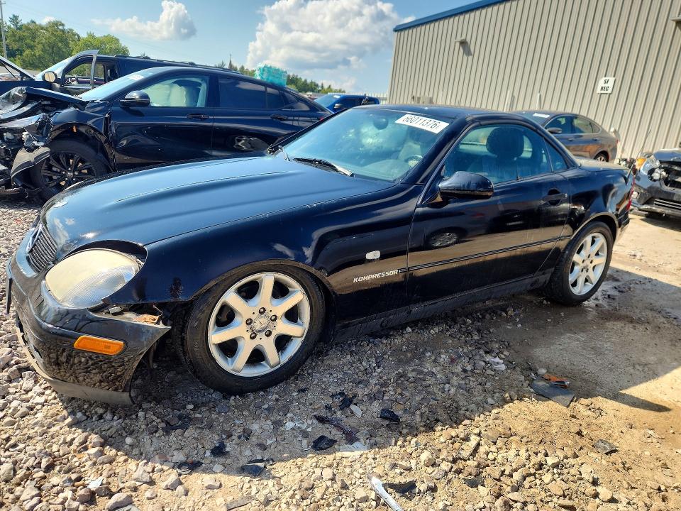 66011376 :رقم المزاد ، WDBKK47F7XF120338 vin ، 1999 Mercedes-benz Slk مزاد بيع