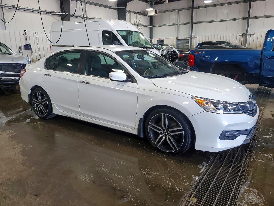 Продаж на аукціоні авто 2017 Honda Accord, vin: 1HGCR2F52HA039763, номер лоту: 65028596