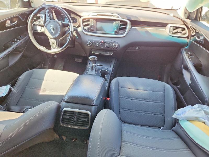 65465856 :رقم المزاد ، 5XYPG4A30HG238494 vin ، 2017 Kia Sorento مزاد بيع