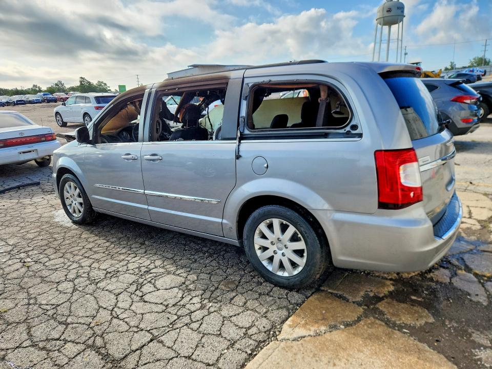65382366 :رقم المزاد ، 2C4RC1BG1FR695683 vin ، 2015 Chrysler Town & Country مزاد بيع