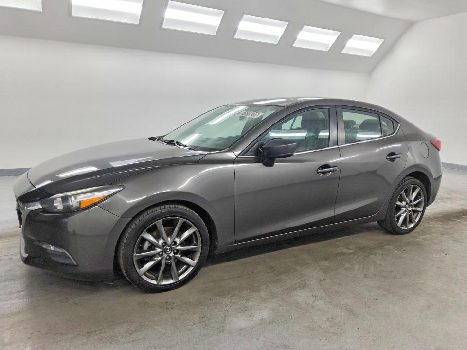 64430316 :رقم المزاد ، 3MZBN1V35JM210432 vin ، 2018 Mazda 3 مزاد بيع