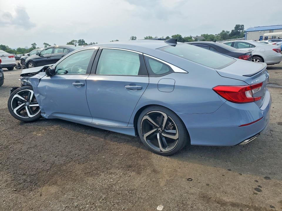 Продажа на аукционе авто 2022 Honda Accord, vin: 1HGCV1F45NA083247, номер лота: 64291556