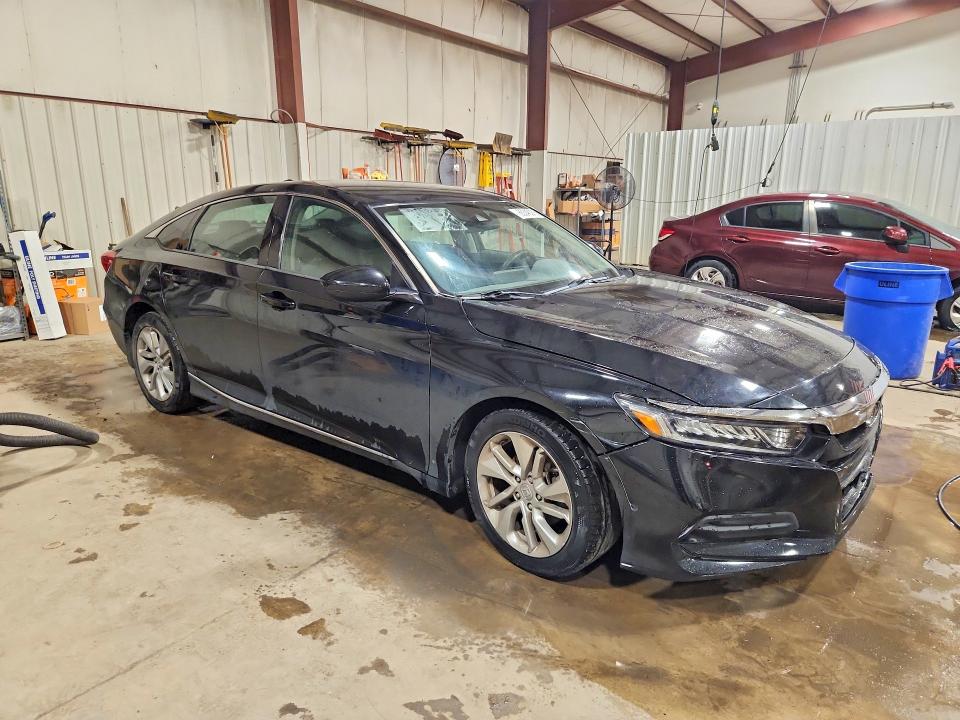 65346276 :رقم المزاد ، 1HGCV1F15JA236659 vin ، 2018 Honda Accord مزاد بيع