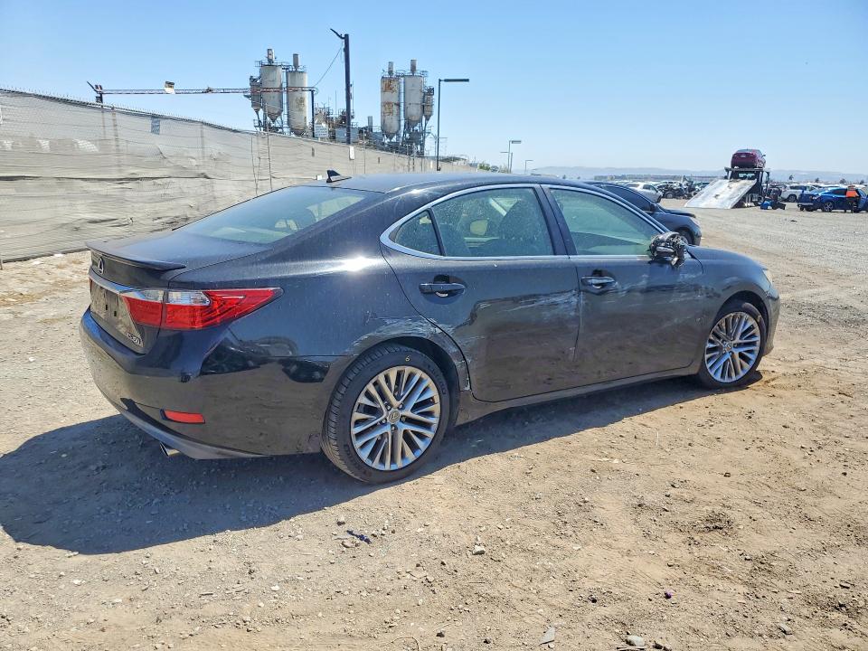 65838096 :رقم المزاد ، JTHBK1GG2D2050208 vin ، 2013 Lexus Es مزاد بيع