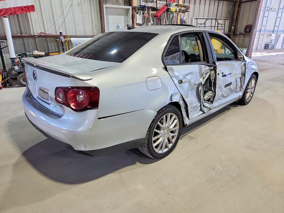 64909316 :رقم المزاد ، 3VWRJ71KX8M122528 vin ، 2008 Volkswagen Jetta مزاد بيع