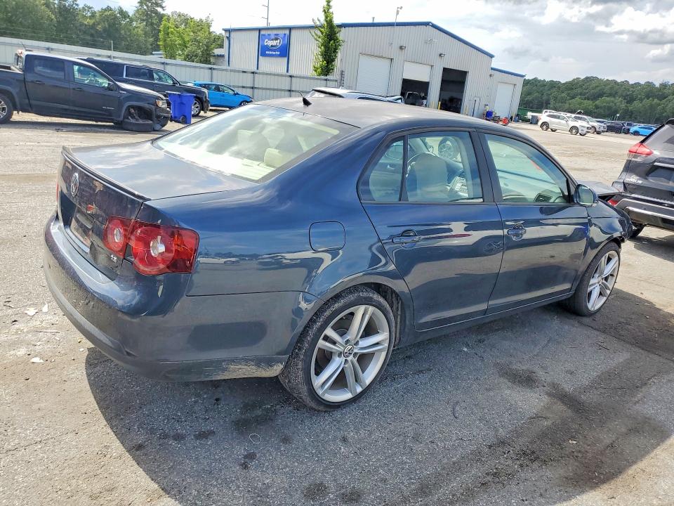 Продажа на аукционе авто 2010 Volkswagen Jetta, vin: 3VWAX7AJ2AM126646, номер лота: 66559416
