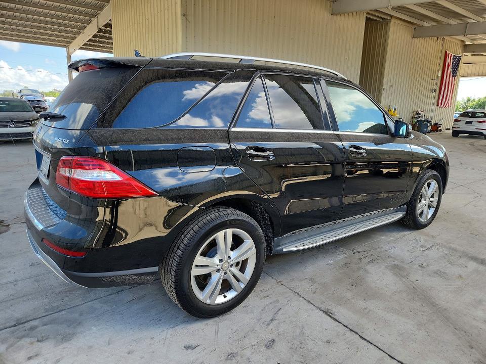 2015 Mercedes-benz Ml მანქანა იყიდება აუქციონზე, vin: 4JGDA0EB4FA555394, აუქციონის ნომერი: 63910386