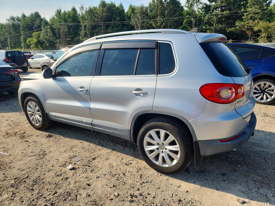 Продажа на аукционе авто 2010 Volkswagen Tiguan, vin: WVGAV7AX5AW500725, номер лота: 64835806