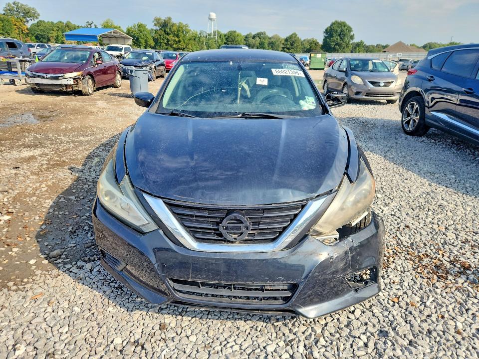 Продажа на аукционе авто 2017 Nissan Altima, vin: 1N4AL3AP1HC240313, номер лота: 66021396