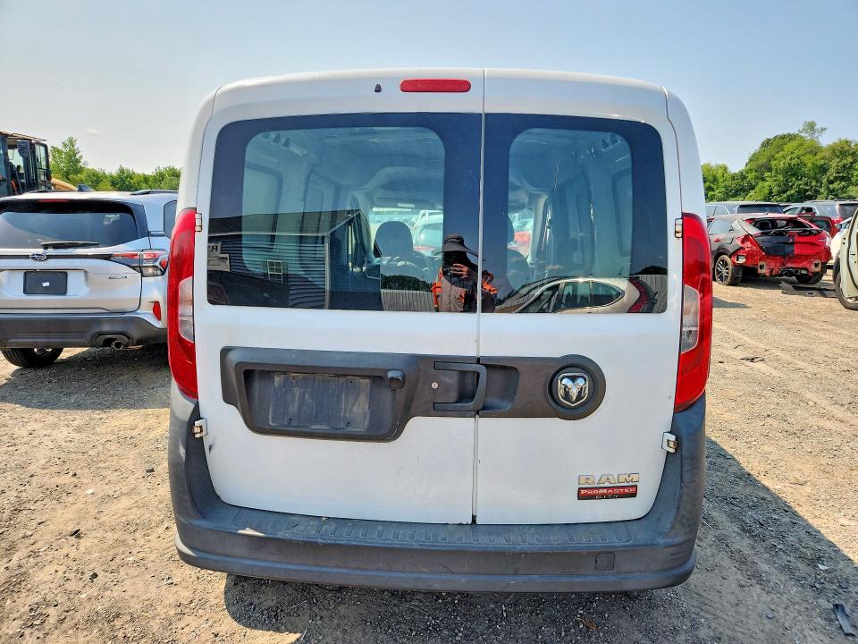 59408556 :رقم المزاد ، ZFBERFAT6F6A78107         vin ، 2015 Ram Promaster City مزاد بيع