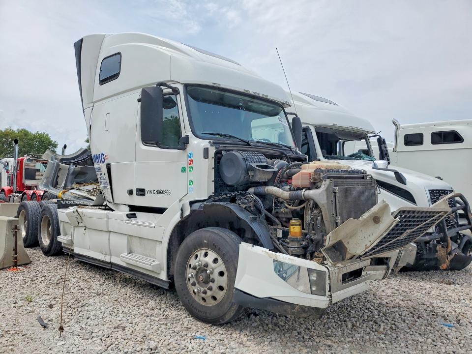 64601536 :رقم المزاد ، 4V4NC9TG9GN960266 vin ، 2016 Volvo Vnl مزاد بيع
