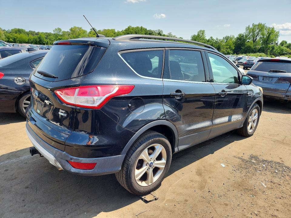 2014 Ford Escape მანქანა იყიდება აუქციონზე, vin: 1FMCU9G95EUB11049, აუქციონის ნომერი: 64484786