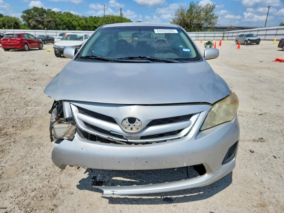64465596 :رقم المزاد ، JTDBU4EE5B9152623 vin ، 2011 Toyota Corolla مزاد بيع