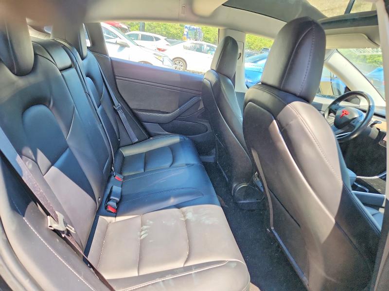65557026 :رقم المزاد ، 5YJ3E1EB6JF128082 vin ، 2018 Tesla Model 3 مزاد بيع