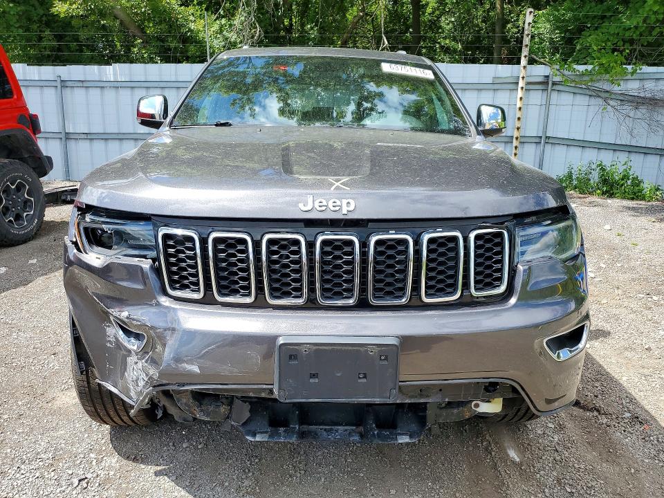 63751116 :رقم المزاد ، 1C4RJFBG5JC256071 vin ، 2018 Jeep Grand Cherokee مزاد بيع