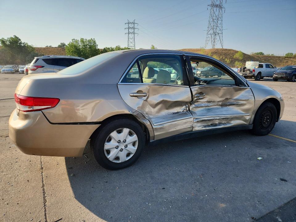 2004 Honda Accord მანქანა იყიდება აუქციონზე, vin: 1HGCM56394A176871, აუქციონის ნომერი: 64318126