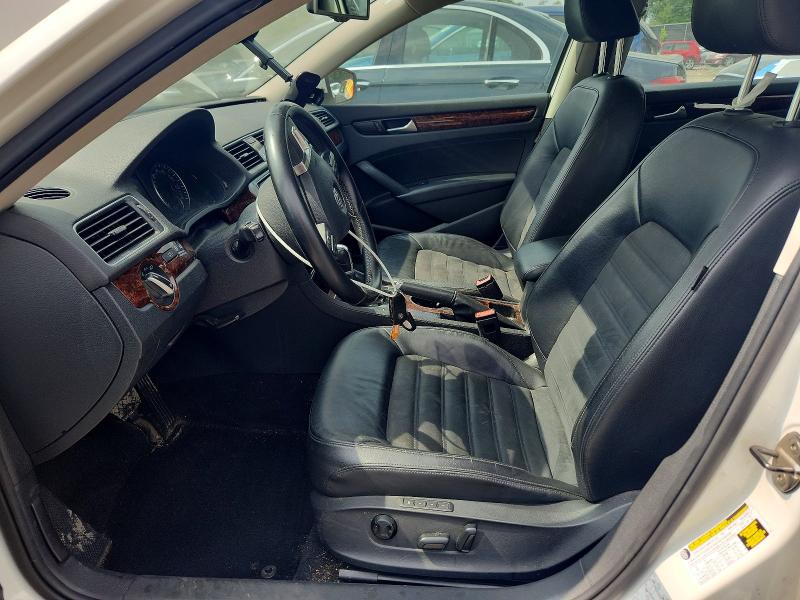 64086436 :رقم المزاد ، 1VWCN7A39DC003724 vin ، 2013 Volkswagen Passat مزاد بيع