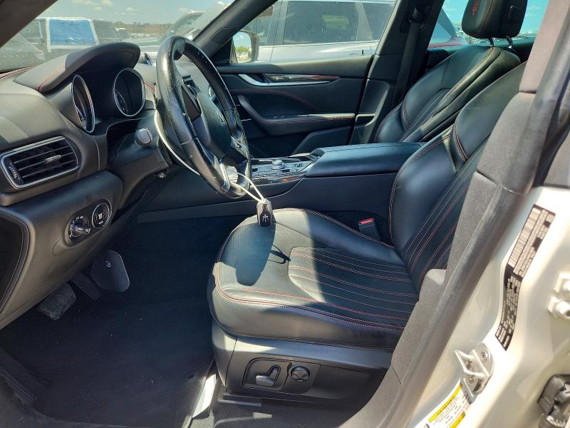 2017 Maserati Levante მანქანა იყიდება აუქციონზე, vin: ZN661XUL3HX210825, აუქციონის ნომერი: 64332666
