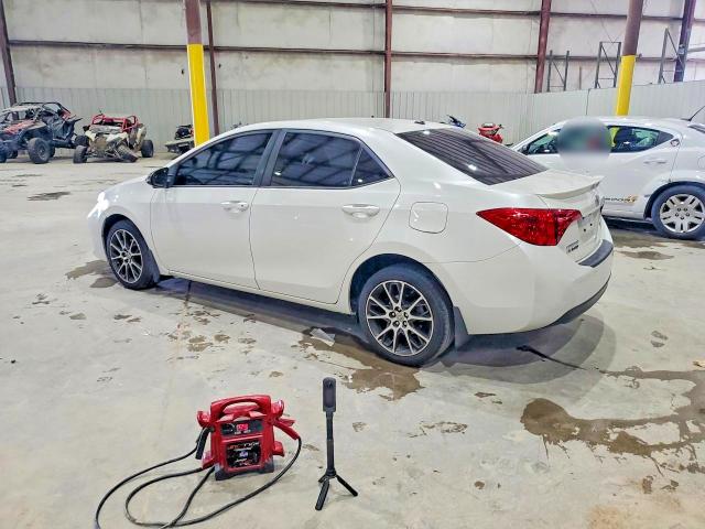 Продажа на аукционе авто 2017 Toyota Corolla, vin: 5YFBURHE4HP604752, номер лота: 63392926