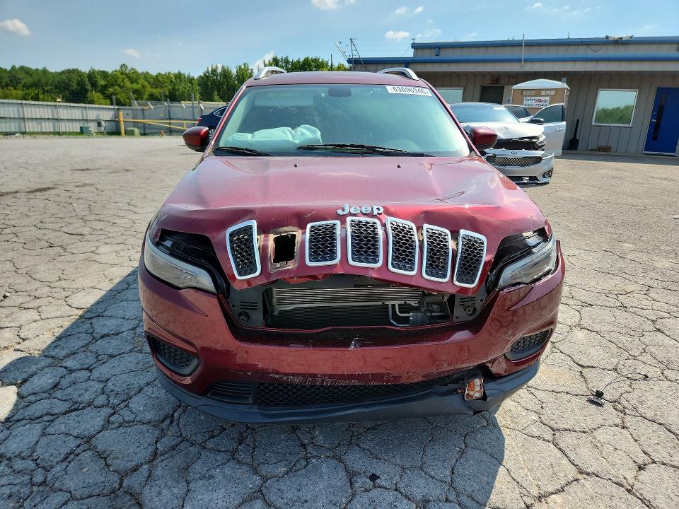 63696946 :رقم المزاد ، 1C4PJLCB4LD595801 vin ، 2020 Jeep Cherokee مزاد بيع