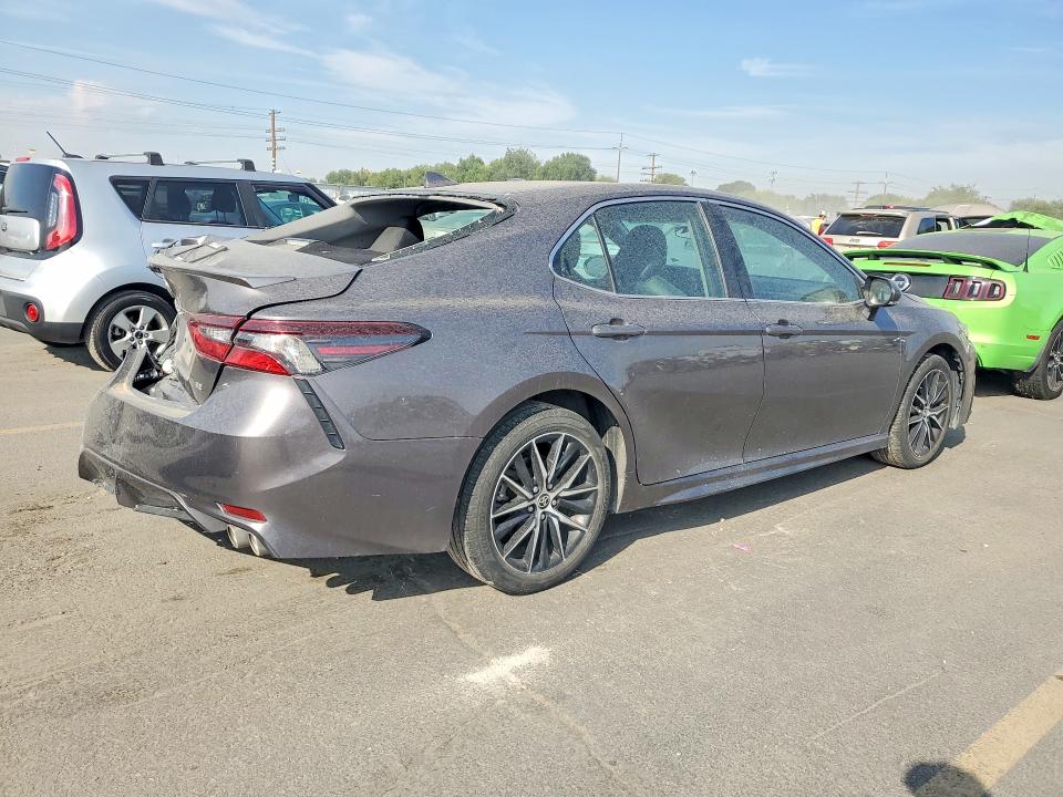 66082756 :رقم المزاد ، 4T1G11AK8PU752058 vin ، 2023 Toyota Camry مزاد بيع