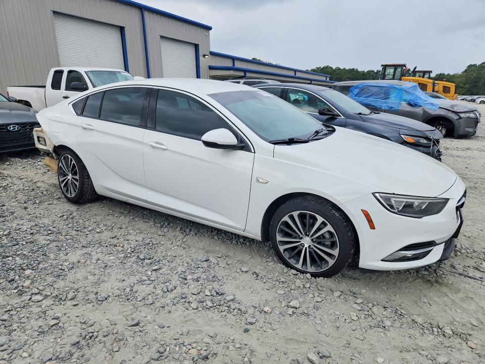 66439266 :رقم المزاد ، W04GP6SX7J1126353 vin ، 2018 Buick Regal مزاد بيع