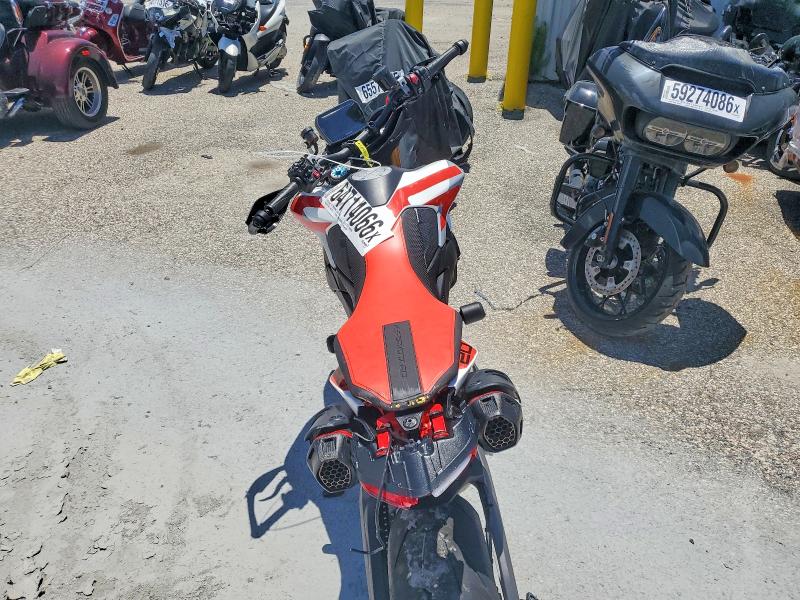 Продаж на аукціоні авто 2026 Ducati Hypermotard, vin: ZDMBAU8T3TB001362, номер лоту: 64714066
