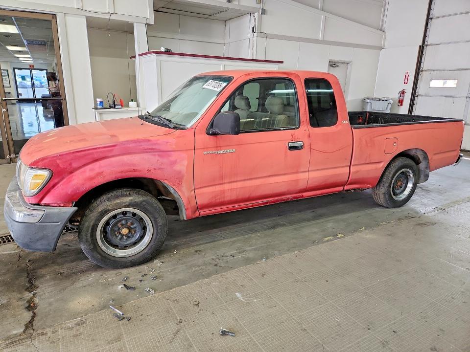 Auction sale of the 2000 Toyota Tacoma, vin: 4TAVL52N3YZ659597, lot number: 63770286