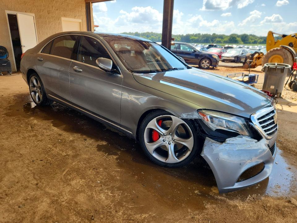 67156946 :رقم المزاد ، WDDUG8CB7EA052743 vin ، 2014 Mercedes-benz S مزاد بيع
