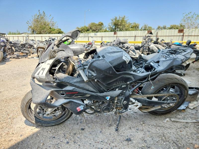 61605366 :رقم المزاد ، WB10P230XS6L49702 vin ، 2025 Bmw S 1000 مزاد بيع
