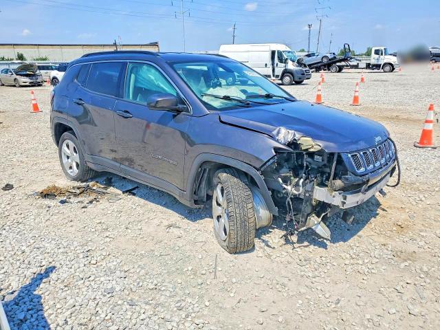 64059876 :رقم المزاد ، 3C4NJDBB0JT155046 vin ، 2018 Jeep Compass مزاد بيع