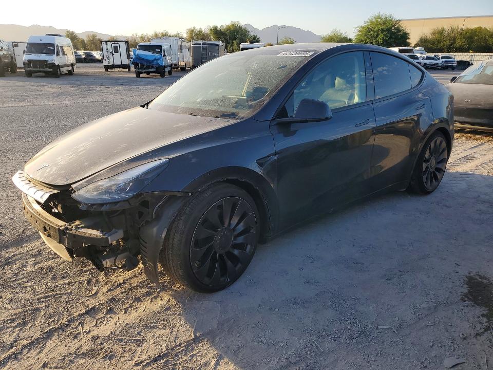 2024 Tesla Model Y მანქანა იყიდება აუქციონზე, vin: 7SAYGDEF6RF177530, აუქციონის ნომერი: 63439996