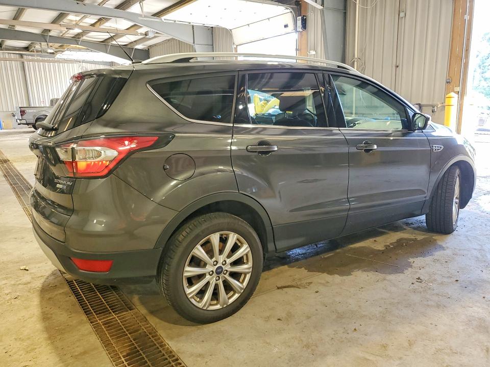 Продаж на аукціоні авто 2017 Ford Escape, vin: 1FMCU9J97HUB40212, номер лоту: 65452196