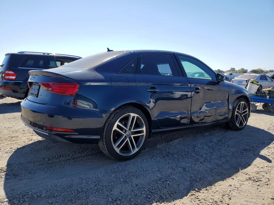 Продажа на аукционе авто 2017 Audi A3, vin: WAUAUGFF9H1043879, номер лота: 64285136
