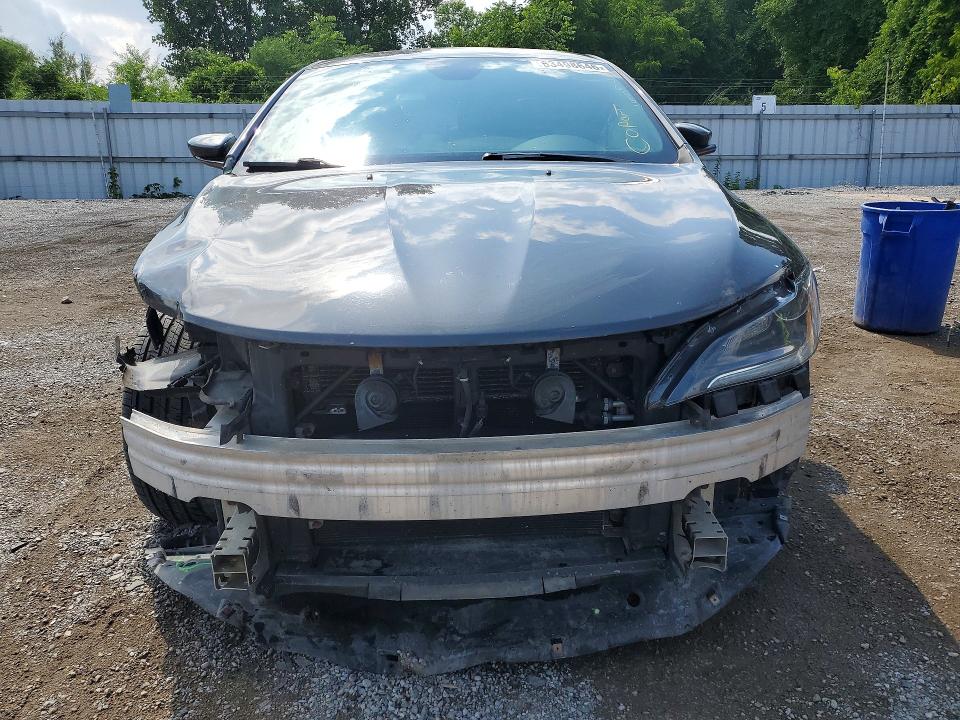 Продаж на аукціоні авто 2016 Chrysler 200, vin: 1C3CCCBG3GN176557, номер лоту: 63498646