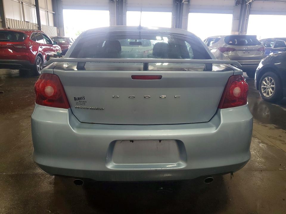 64769836 :رقم المزاد ، 1C3CDZAG2DN588398 vin ، 2013 Dodge Avenger مزاد بيع