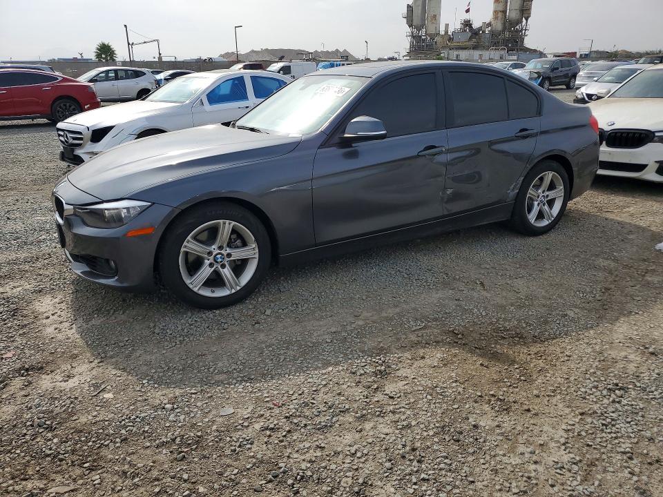 2015 Bmw 328 მანქანა იყიდება აუქციონზე, vin: WBA3C1C52FK120748, აუქციონის ნომერი: 63606436
