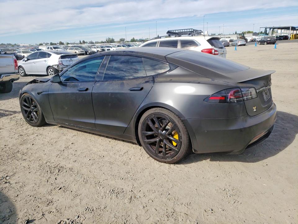 61454866 :رقم المزاد ، 5YJSA1E61NF486531 vin ، 2022 Tesla Model S مزاد بيع