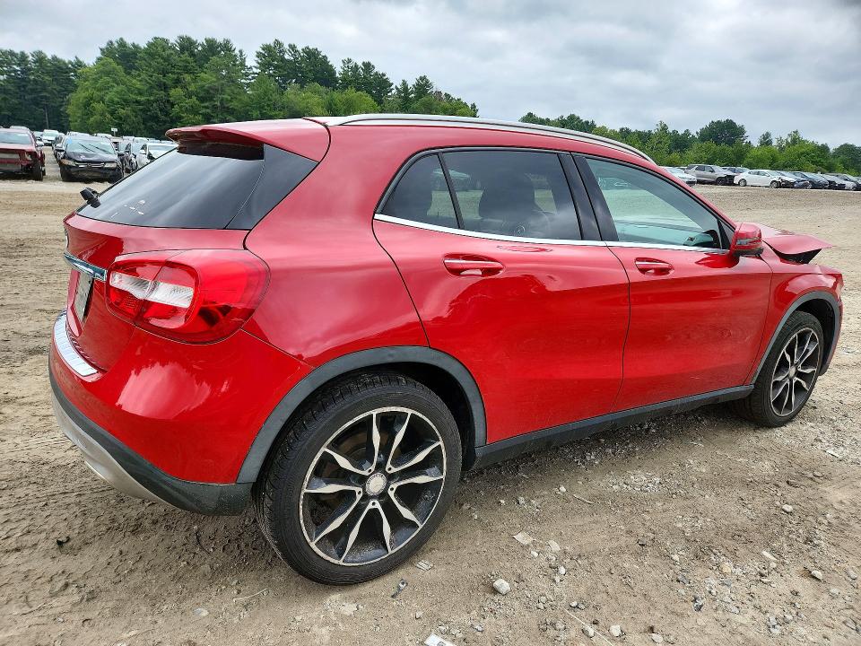 64664196 :رقم المزاد ، WDCTG4EBXHJ339181 vin ، 2017 Mercedes-benz Gla مزاد بيع